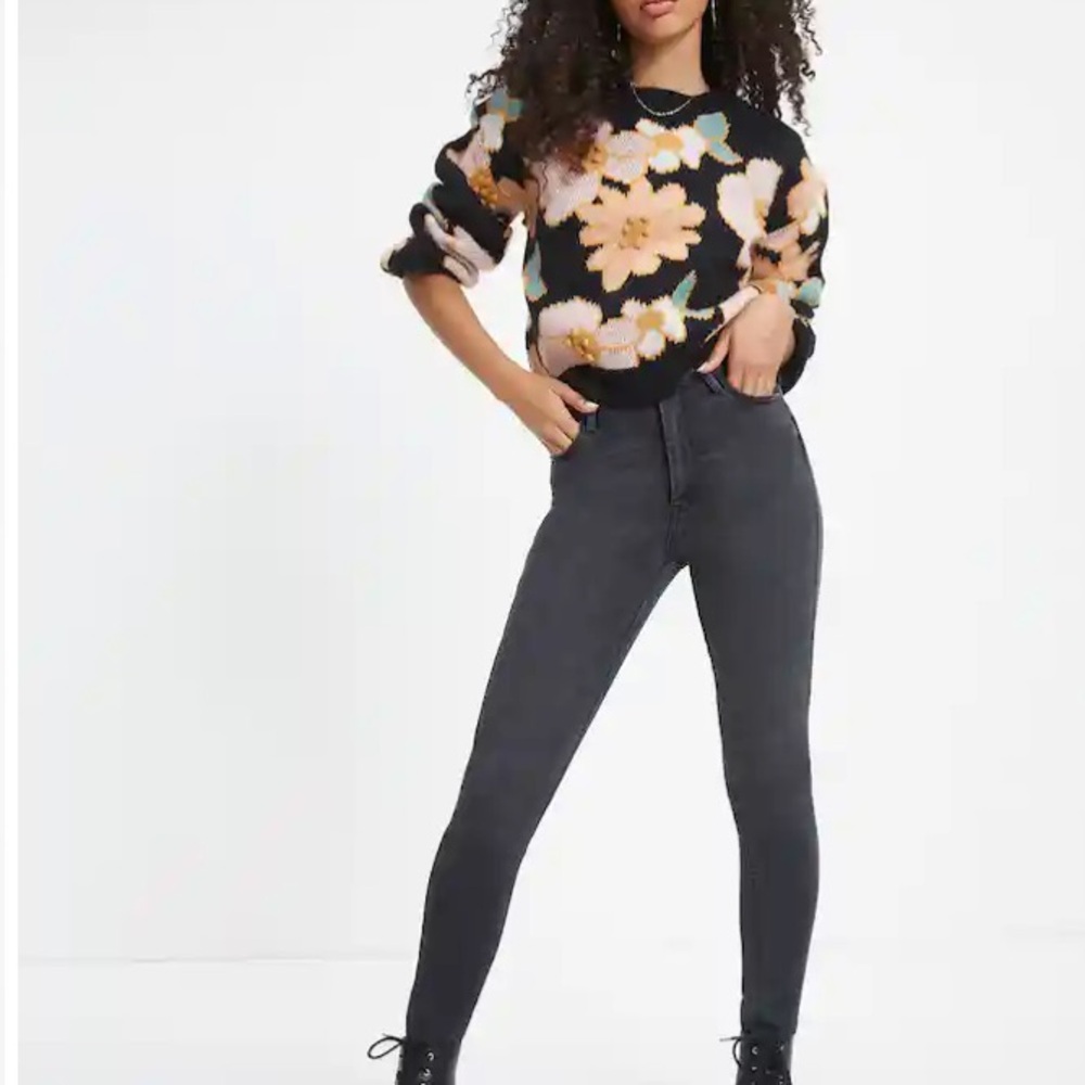 NWT VICI STORIA ARLOW FLORAL EMBROIDERED PULLOVER SWEATER SZ XS - Picture 6 of 6